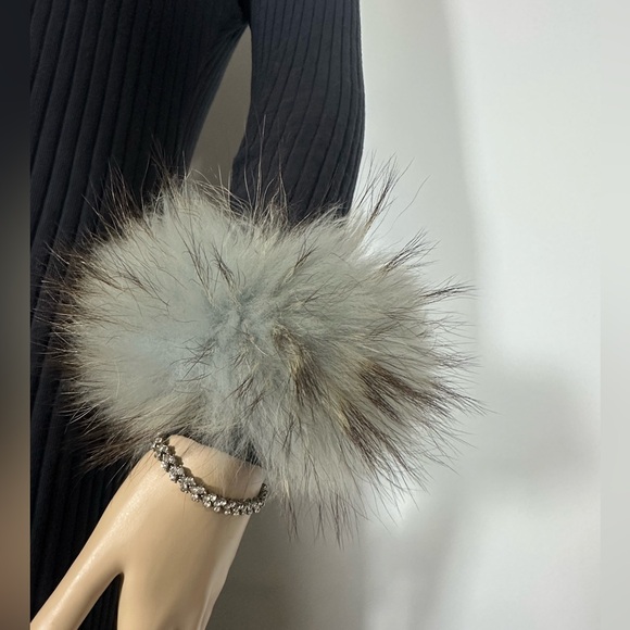 Blue w/ black Tip Fox Fur Cuffs - Picture 2 of 3